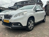 Peugeot 2008 personenauto - afbeelding 1 van  30