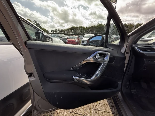 Peugeot 2008,2014 - afbeelding 34 van  37