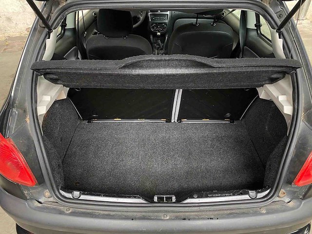 Peugeot 206 1.4 hdi pop' art 68pk 2004 -orig. nl-, 08-pp-vs - afbeelding 22 van  33