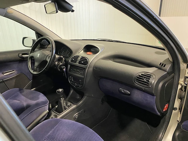 Peugeot 206 1.6-16v gentry 21-np-rv - afbeelding 3 van  17