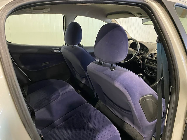 Peugeot 206 1.6-16v gentry 21-np-rv - afbeelding 4 van  17