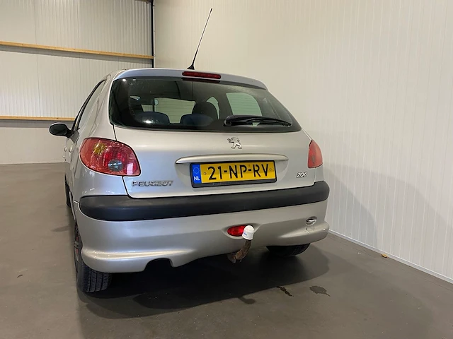 Peugeot 206 1.6-16v gentry 21-np-rv - afbeelding 11 van  17
