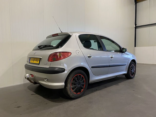 Peugeot 206 1.6-16v gentry 21-np-rv - afbeelding 12 van  17