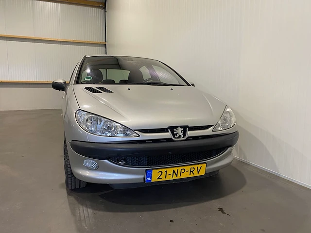Peugeot 206 1.6-16v gentry 21-np-rv - afbeelding 16 van  17