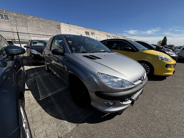 Peugeot 206, 2001 - afbeelding 1 van  30