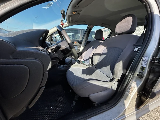 Peugeot 206, 2003 - afbeelding 28 van  28