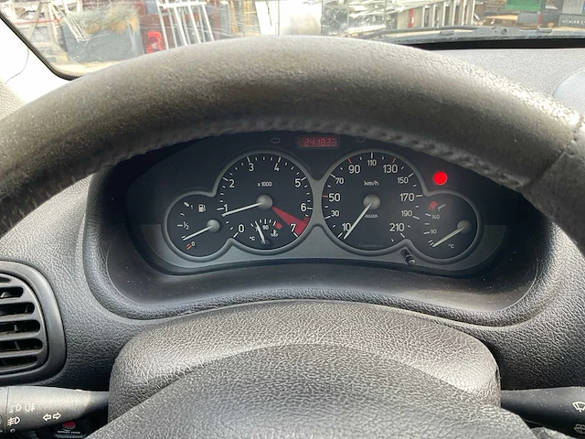 Peugeot 206 63-hh-zx - afbeelding 10 van  29