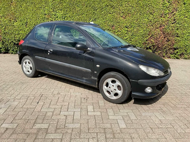 Peugeot 206 63-hh-zx - afbeelding 1 van  29