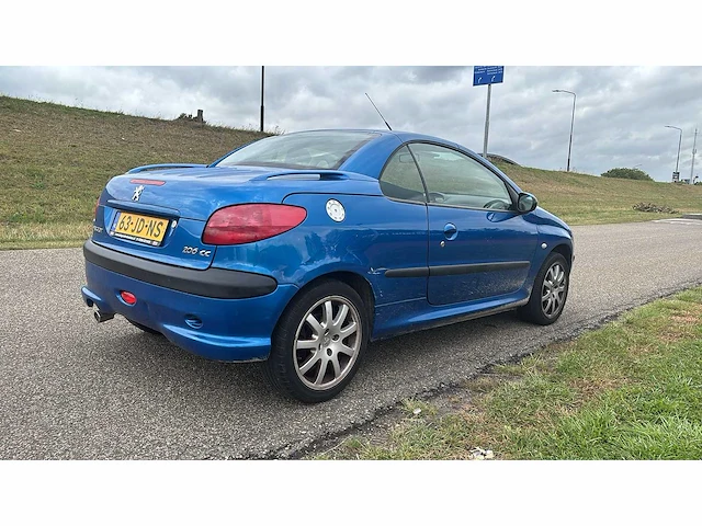 Peugeot 206 cc 1.6-16v 2002 | 63-jd-ns i - afbeelding 10 van  15