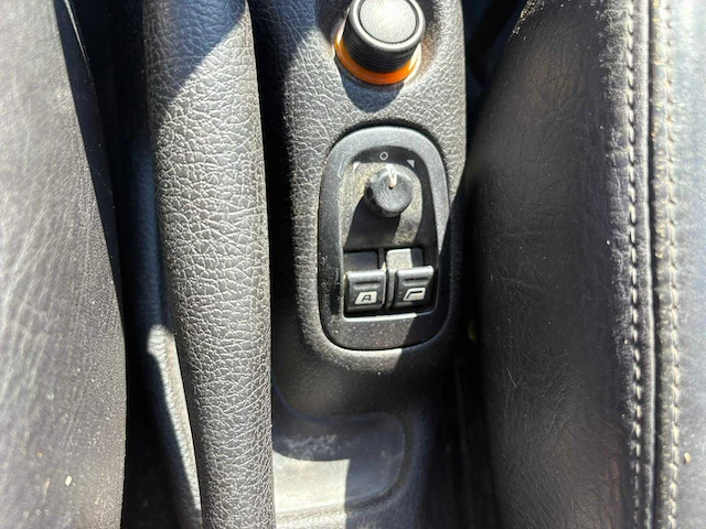 Peugeot 206 cc 2.0-16v , 7-khl-72 - afbeelding 7 van  10