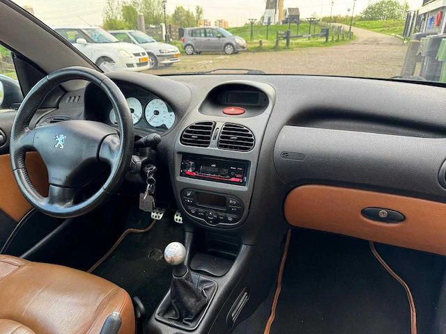Peugeot 206 cc peugeot 206 cc 1.6-16v roland garros 64-jt-hg - afbeelding 14 van  30