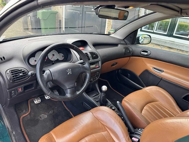 Peugeot 206 cc peugeot 206 cc 1.6-16v roland garros 64-jt-hg - afbeelding 17 van  30