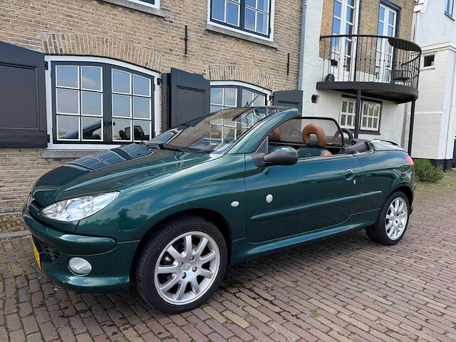Peugeot 206 cc peugeot 206 cc 1.6-16v roland garros 64-jt-hg - afbeelding 1 van  30