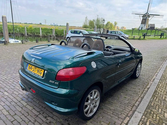 Peugeot 206 cc peugeot 206 cc 1.6-16v roland garros 64-jt-hg - afbeelding 22 van  30