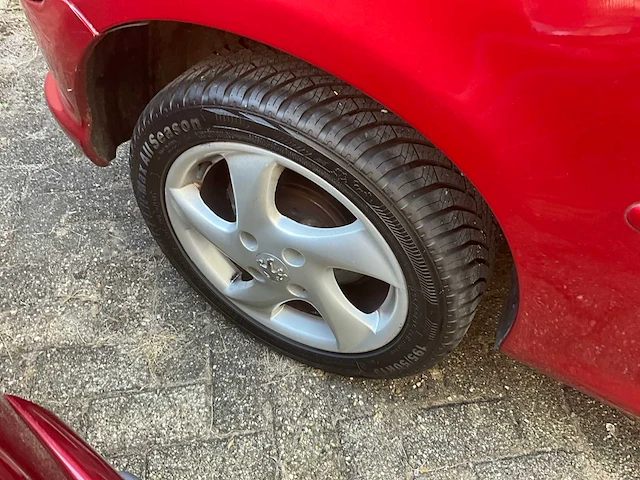 Peugeot 206 personenauto - afbeelding 4 van  15
