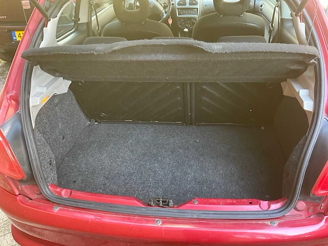 Peugeot 206 personenauto - afbeelding 5 van  15