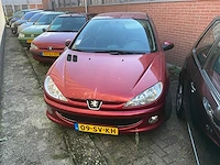 Peugeot 206 personenauto - afbeelding 1 van  15
