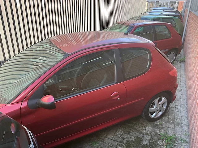 Peugeot 206 personenauto - afbeelding 10 van  15