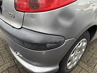 Peugeot 206 phase 2 1.1i enfant terrible, 2004 - afbeelding 16 van  26