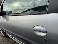 Peugeot 206 phase 2 1.1i enfant terrible, 2004 - afbeelding 19 van  26