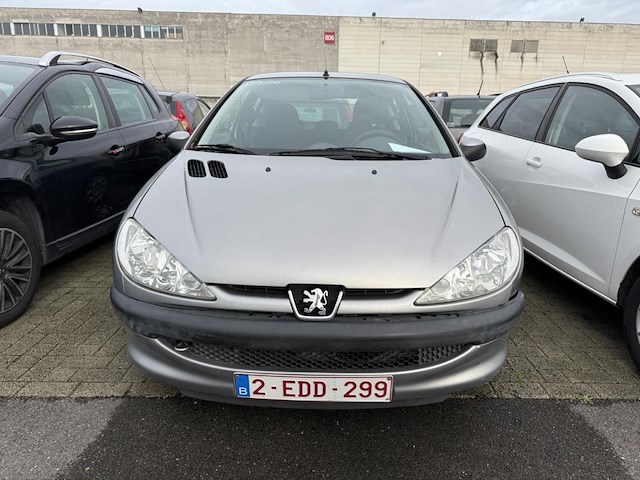 Peugeot 206 phase 2 1.1i enfant terrible, 2004 - afbeelding 12 van  26