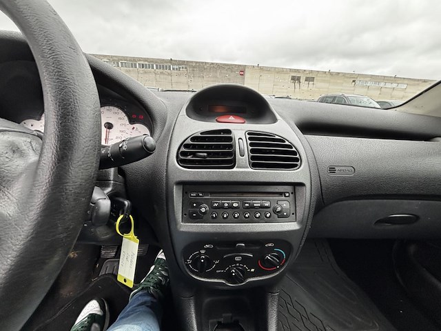 Peugeot 206 phase 2 1.1i enfant terrible, 2004 - afbeelding 3 van  35