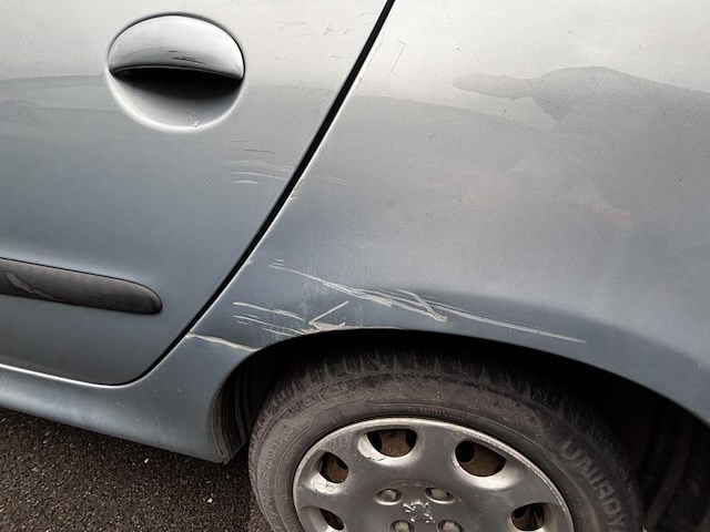 Peugeot 206 phase 2 1.1i enfant terrible, 2004 - afbeelding 26 van  35