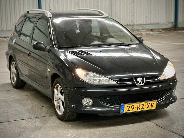 Peugeot 206 sw 1.4 16v air-line 3, 29-rz-xv - afbeelding 10 van  16