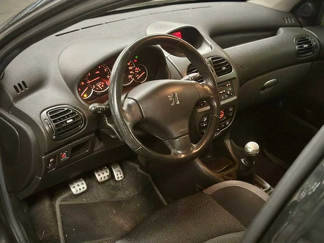 Peugeot 206 sw 1.4 16v air-line 3, 29-rz-xv - afbeelding 13 van  16