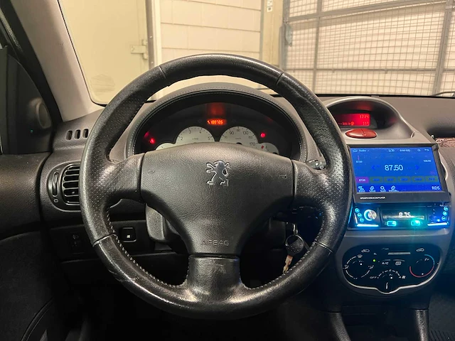 Peugeot 206 sw 1.6-16v quiksilver 109pk 2005 (origineel-nl), 29-rf-vb - afbeelding 17 van  37
