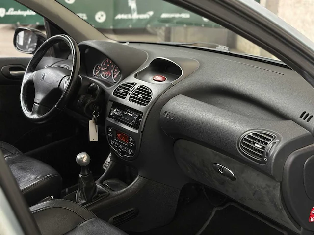 Peugeot 206 sw 2.0 gti 136pk 2005, 90-rh-xk - afbeelding 28 van  36