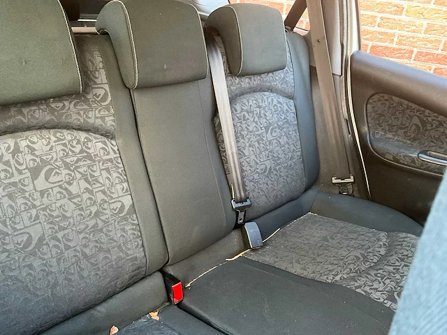 Peugeot 206 sw personenauto - afbeelding 2 van  11