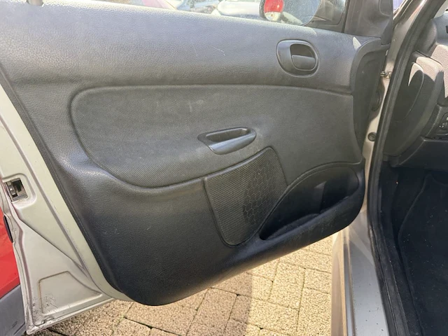 Peugeot 206,2005 - afbeelding 28 van  31