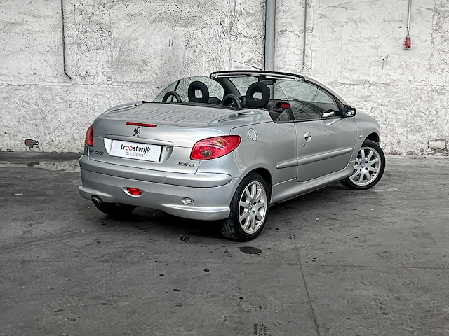 Peugeot 206cc 1.6 16v 109pk 2005, 9-tht-73 - afbeelding 4 van  38