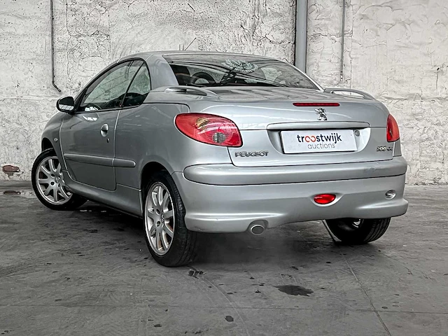 Peugeot 206cc 1.6 16v 109pk 2005, 9-tht-73 - afbeelding 8 van  38