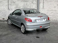 Peugeot 206cc 1.6 16v 109pk 2005, 9-tht-73 - afbeelding 9 van  38