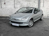 Peugeot 206cc 1.6 16v 109pk 2005, 9-tht-73 - afbeelding 12 van  38