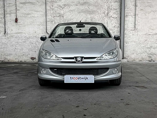 Peugeot 206cc 1.6 16v 109pk 2005, 9-tht-73 - afbeelding 33 van  38