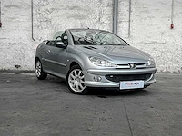 Peugeot 206cc 1.6 16v 109pk 2005, 9-tht-73 - afbeelding 36 van  38