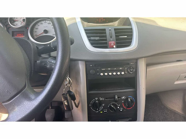 Peugeot 207 1.4 16v x line, 80-tf-xj - afbeelding 11 van  12