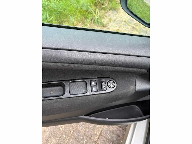 Peugeot 207 1.4 vti cool 'n blue , 28-gjr-9 - afbeelding 3 van  17