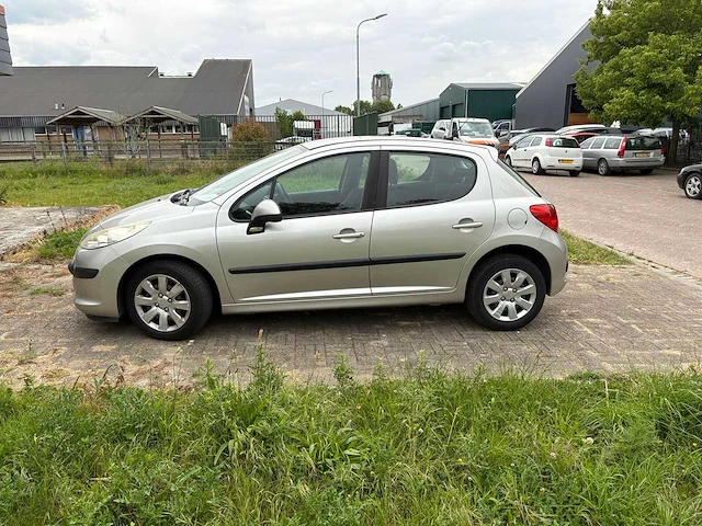 Peugeot 207 1.4 vti cool 'n blue , 28-gjr-9 - afbeelding 5 van  17