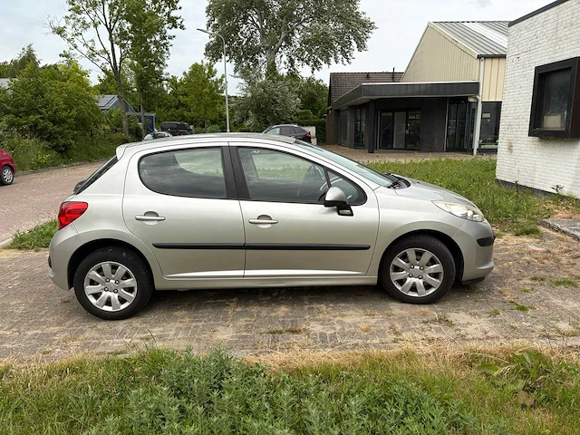 Peugeot 207 1.4 vti cool 'n blue , 28-gjr-9 - afbeelding 6 van  17