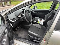 Peugeot 207 1.4 vti cool 'n blue , 28-gjr-9 - afbeelding 13 van  17