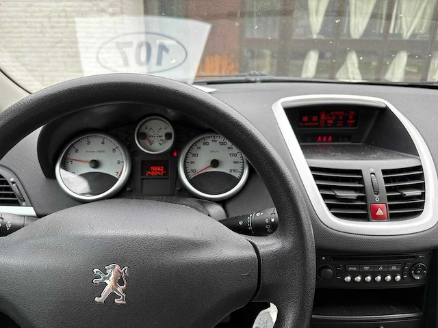 Peugeot 207 1.4 vti cool 'n blue , 28-gjr-9 - afbeelding 15 van  17