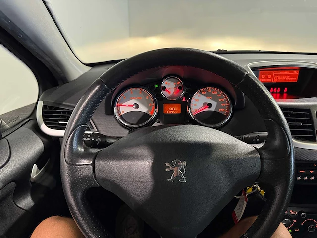 Peugeot 207 1.4 vti millesim 200, 00-shp-5 - afbeelding 2 van  13