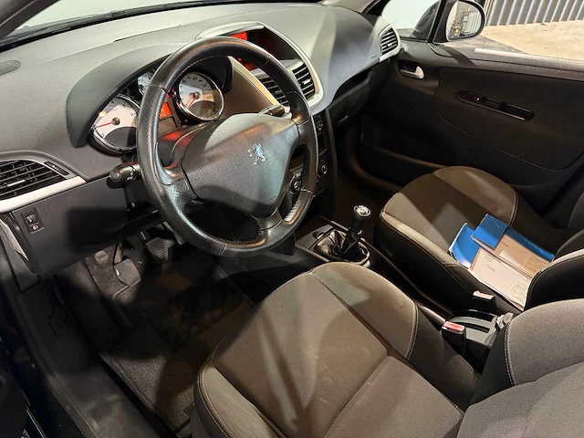 Peugeot 207 1.4 vti millesim 200, 00-shp-5 - afbeelding 12 van  13
