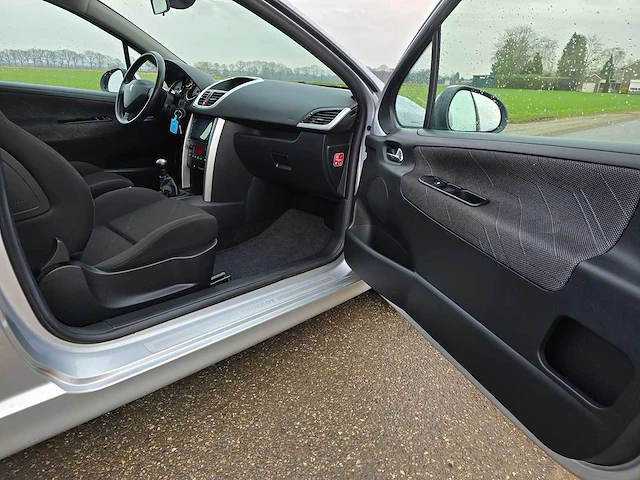 Peugeot 207 1.4 vti sublime, 22-jkk-2 - afbeelding 2 van  27