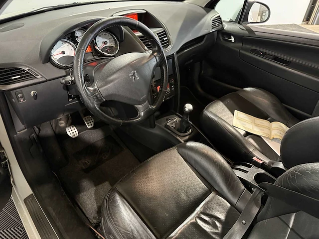 Peugeot 207 1.6-16v t féline, 16-gpz-5 - afbeelding 15 van  15