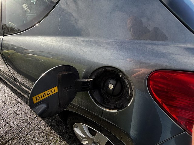 Peugeot 207 1.6 hdi trendy,2006 - afbeelding 15 van  35